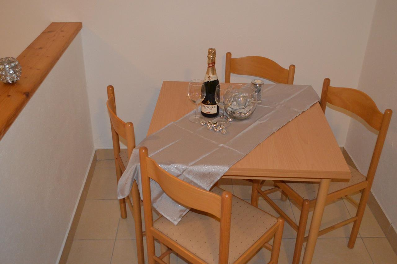 Apartment Aleksandar Tivat Extérieur photo