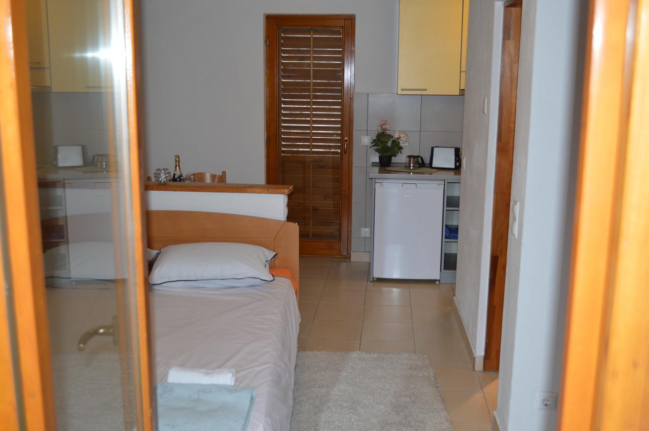 Apartment Aleksandar Tivat Extérieur photo